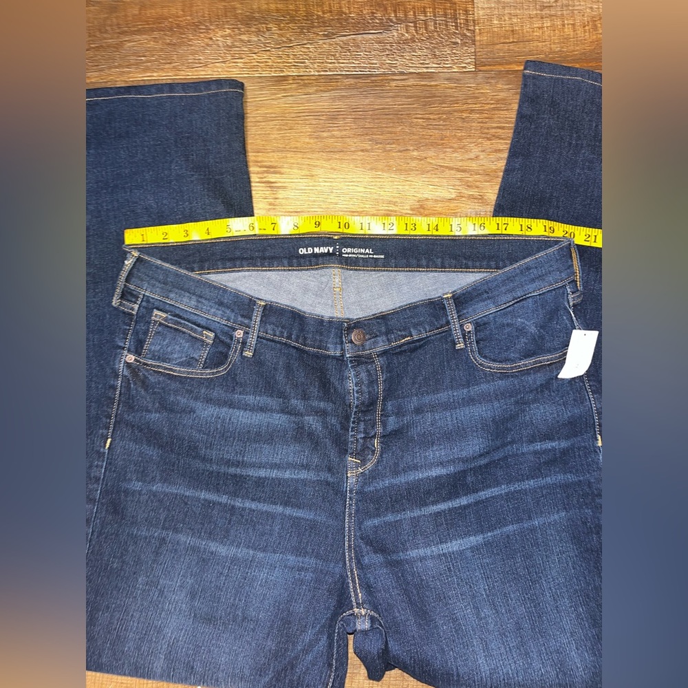 Old Navy Mid Rise- 18 Long - Picture 4 of 5